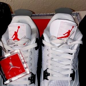 Jordan 4 retro white cement (1999)
